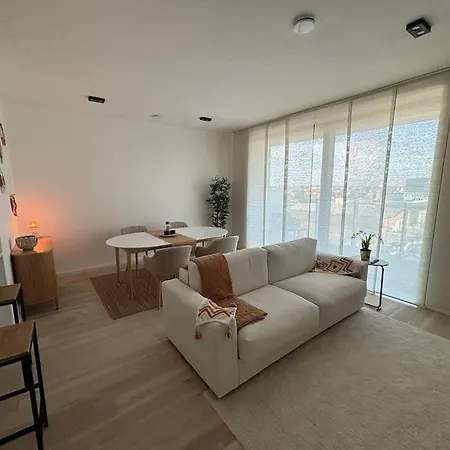 Enjoy The Belgian Coast With Indoor Heated Swimmingpool And Fitness Apartman Ostende